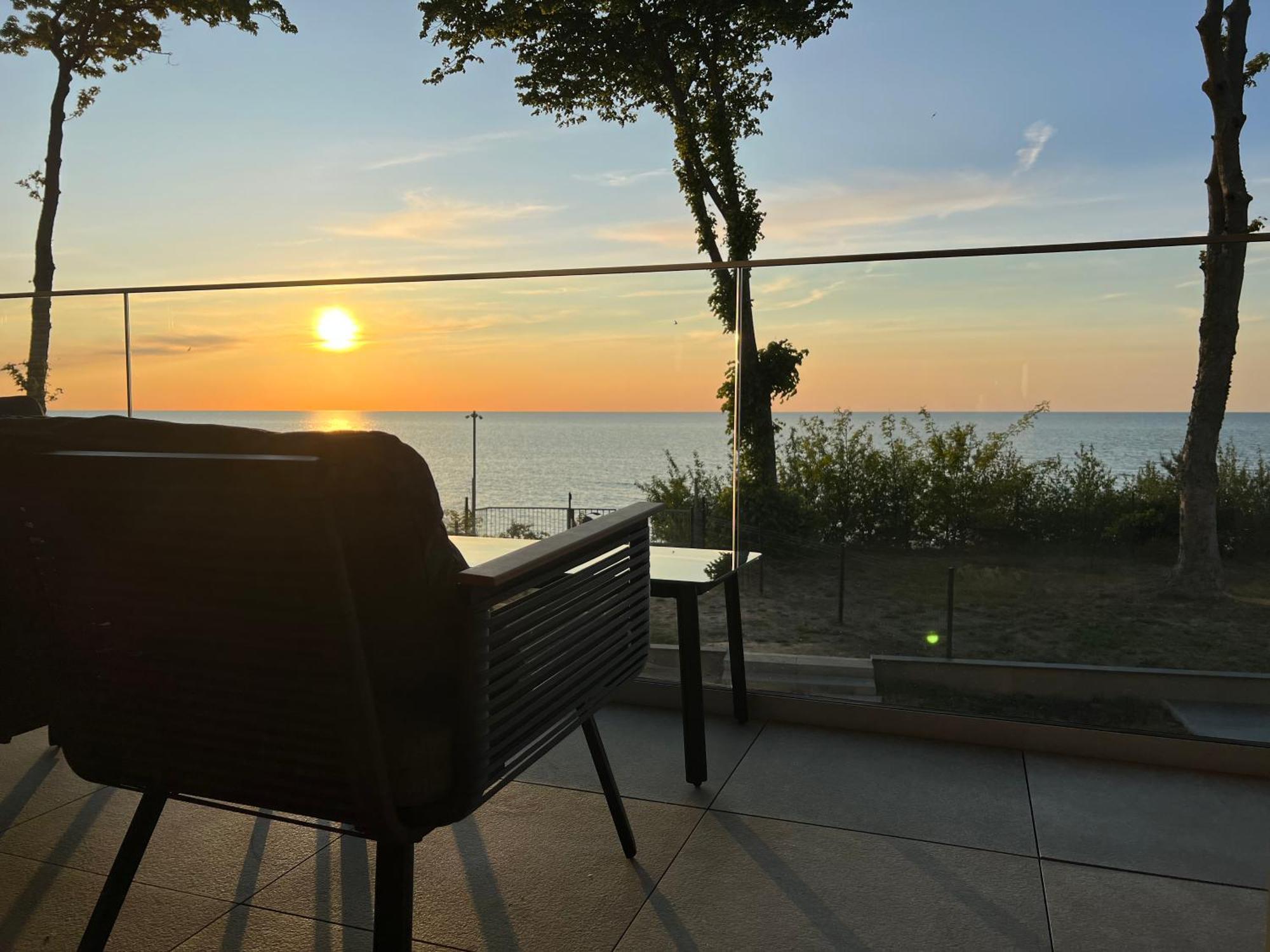 Baltic View Rewal 6-Pax Latte Apartment Bagian luar foto